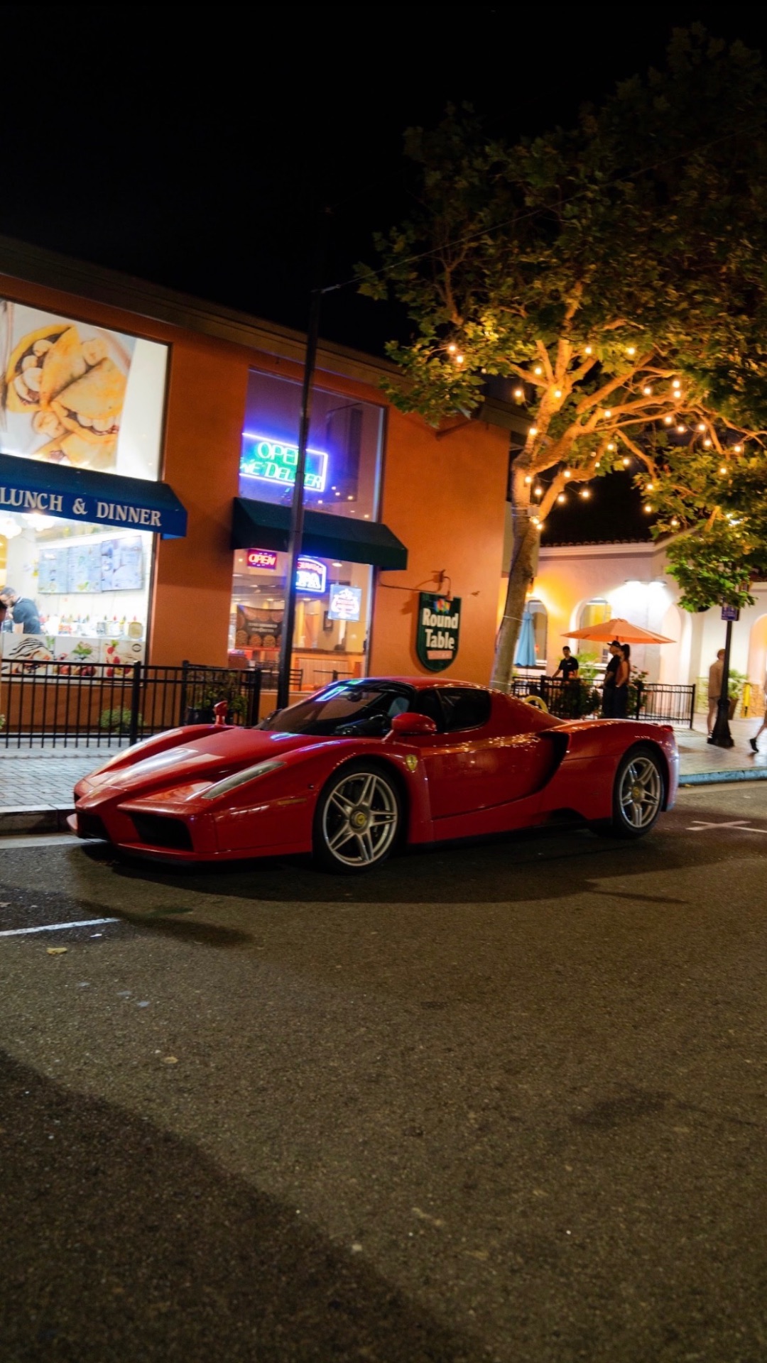 Ferrari Enzo shot 10