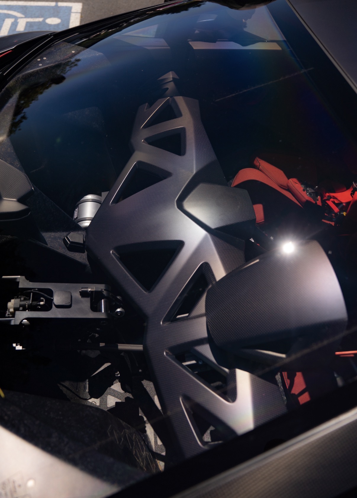 Lamborghini Sesto Elemento shot 11