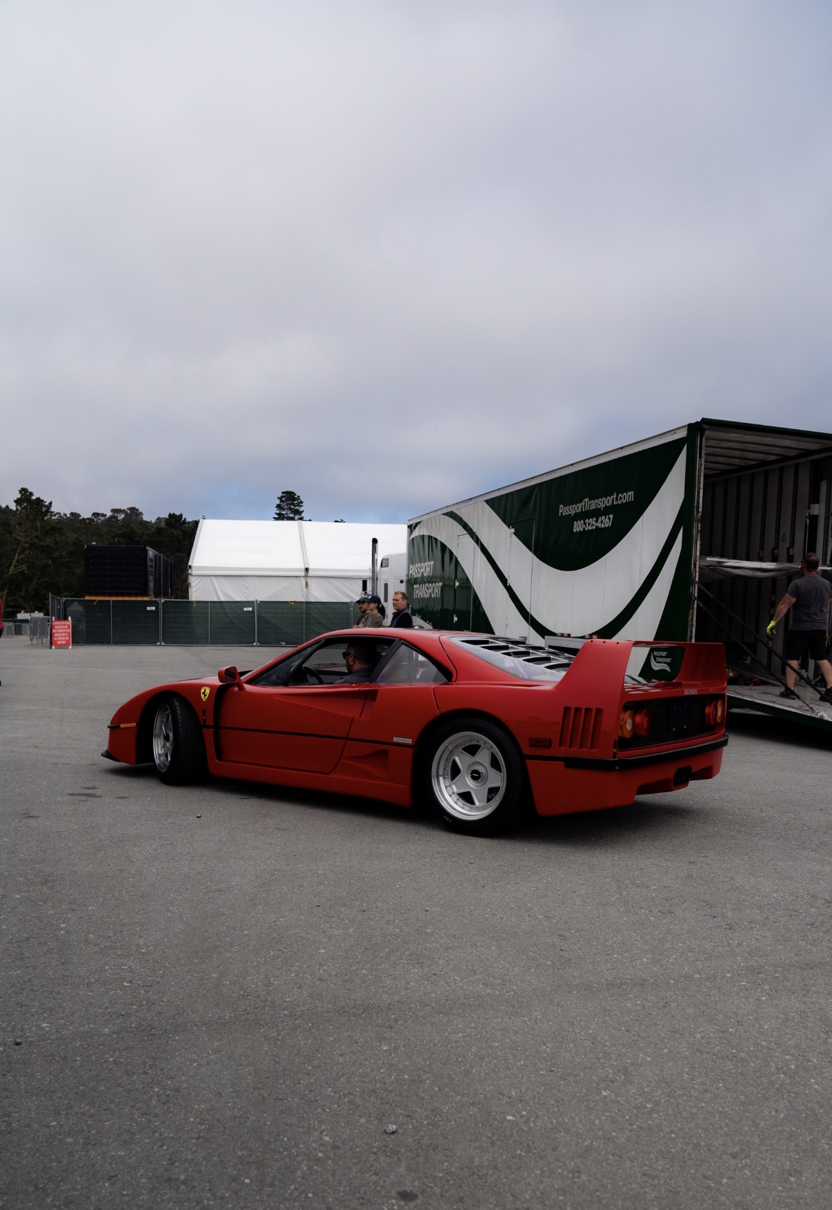 Bugatti & Ferrari Chiron / F40 shot 3